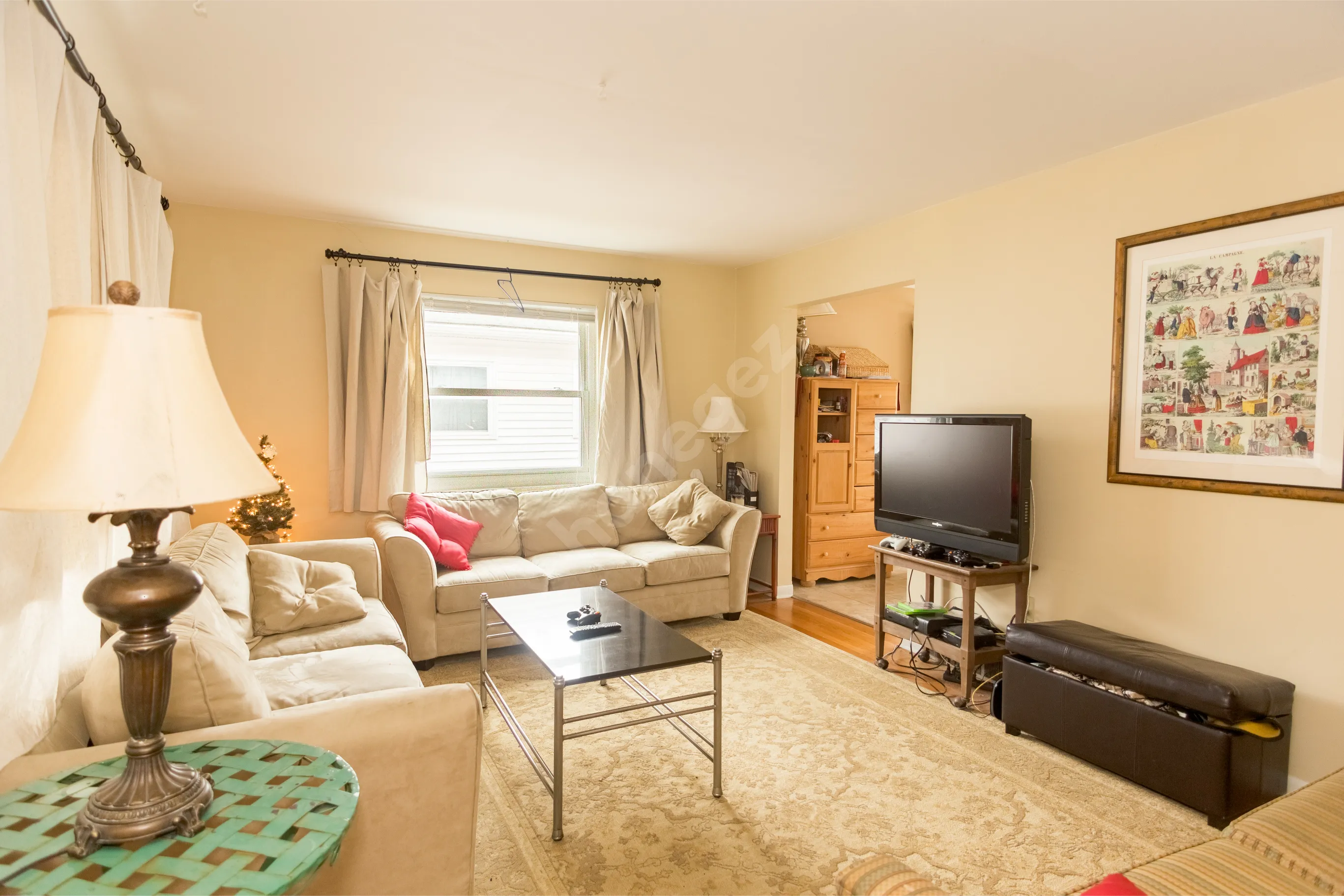 villa-house-floor-home-cottage-property-923286-pxhere.com.jpg